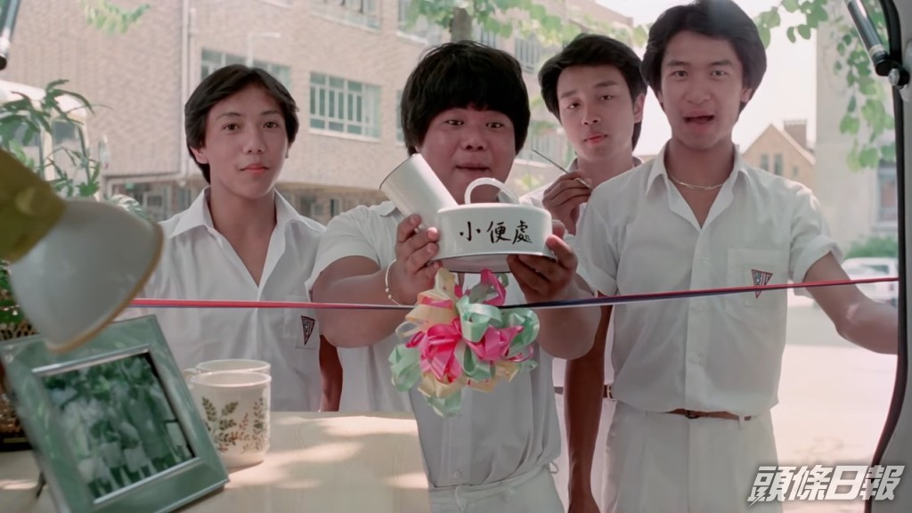 鍾保羅80年代初與陳百強、張國榮合作電影《喝采》、《失業生》，大受歡迎。